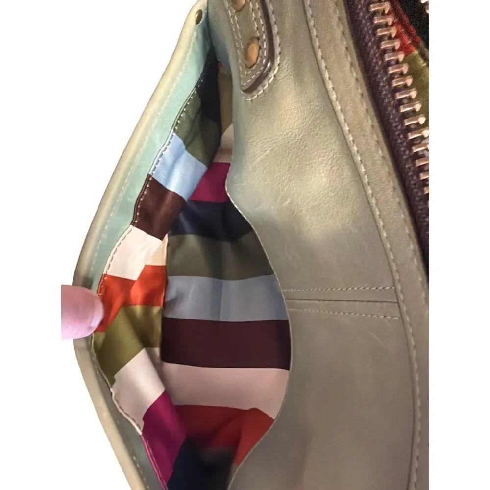 Authentic Coach Legacy Two Toned Leigh Purse. - Picture 5 of 11